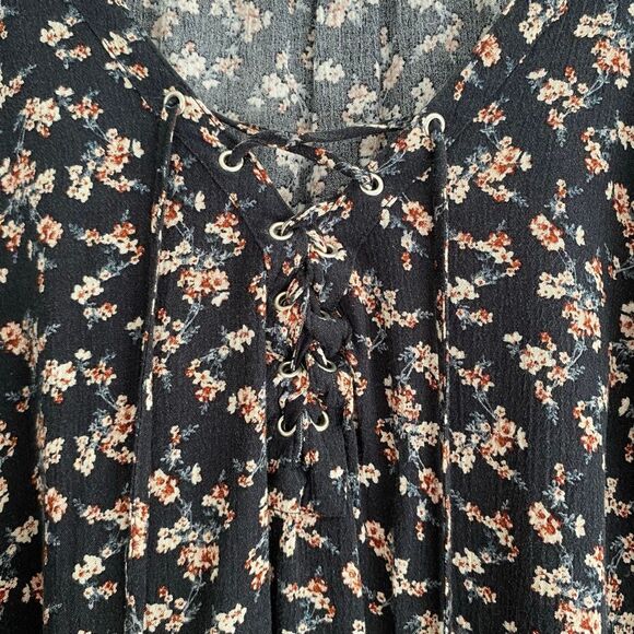 American Eagle Floral Lace-Up Peasant Blouse | Boho Top Size S - Picture 5 of 5